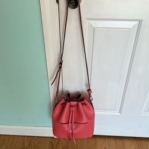 Michael Kors Greenwich Medium Leather Bucket Bag - Coral/Grey